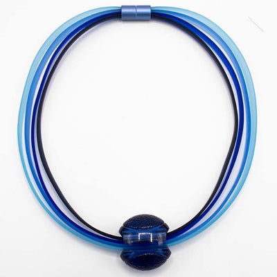 Bijzondere ketting van 4 lijns blauw rubber met verwisselbare hanger in blauw