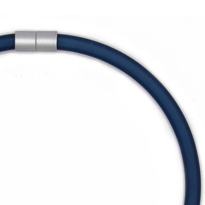 Statement ketting 1-lijns Bold, montan(8 mm rubber) met Cube Jeans