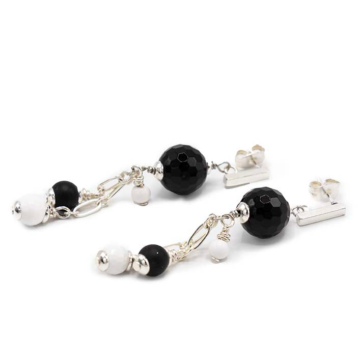 Oorbellen - Zwarte onyx met cacholong - lang