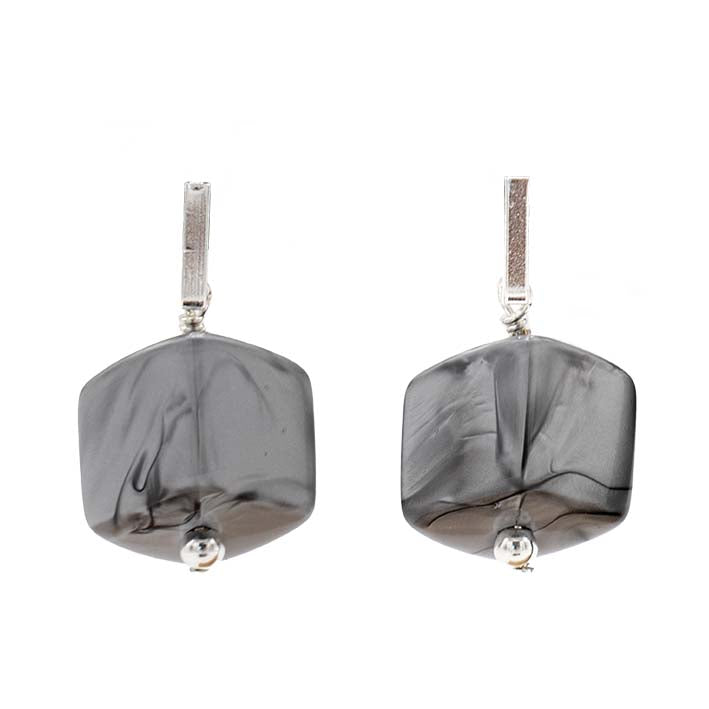 Oorbellen met  1 Cube, Zilvergrijs