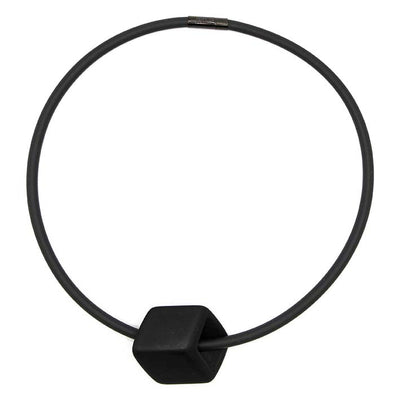 Ketting van RUBBER 1 lijns met Cube Black - FEESTCOLLECTIE -