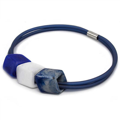 Exclusieve ketting van rubber met 3 Cubes, Delft Blue