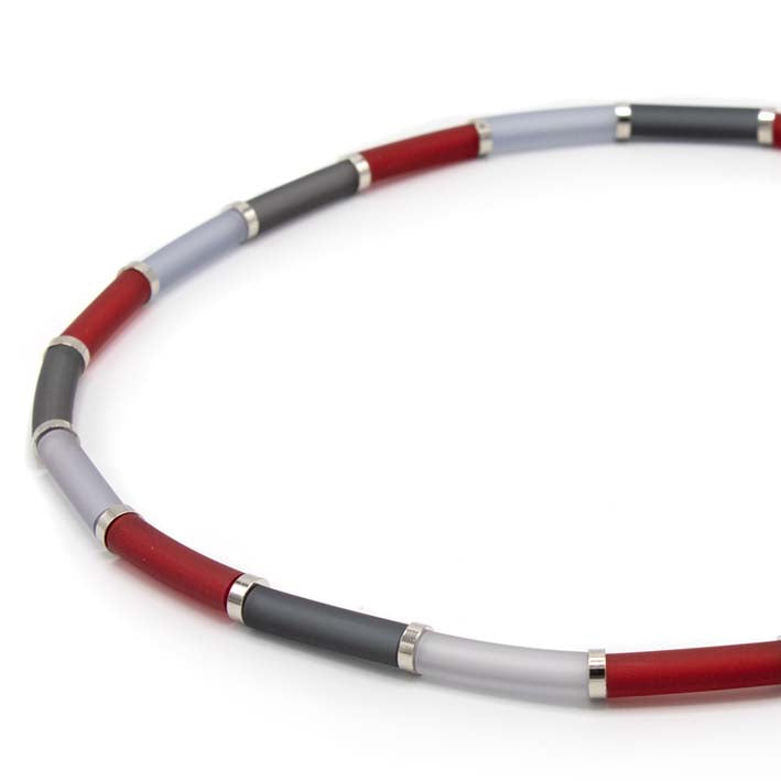 Bits & Pieces, Kleurrijke ketting, rood met grijs