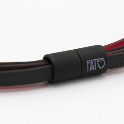 Statement ketting 1-lijns Bold, zwart (8 mm rubber) met Cube Carmine