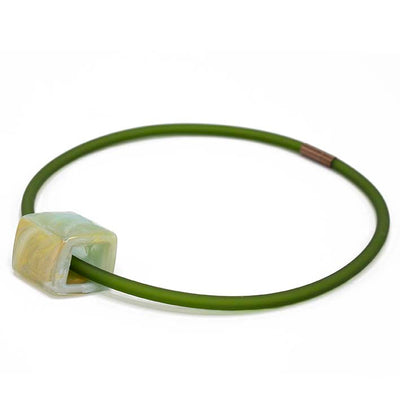 Ketting van RUBBER 1 lijns met Cube Golden Leaf - FEESTCOLLECTIE -
