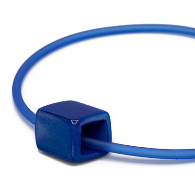 Ketting van RUBBER 1 lijns met Cube Azuur - FEESTCOLLECTIE -