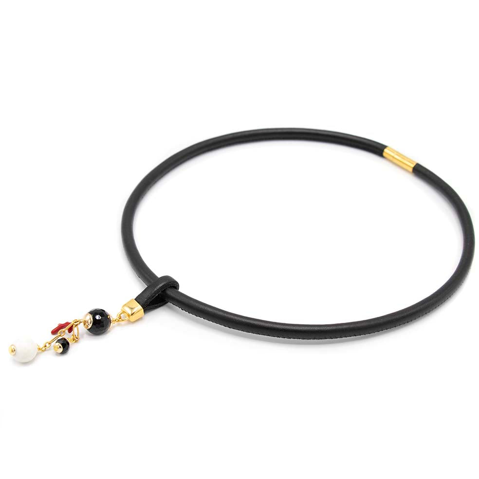 Hanger zwarte onyx met cacholong goud