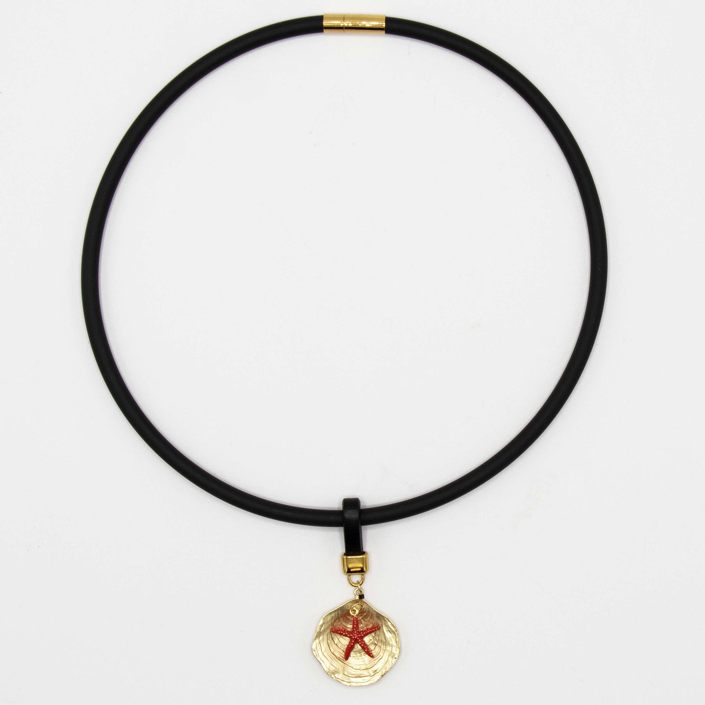 Hanger Gouden schelp met rode zeester