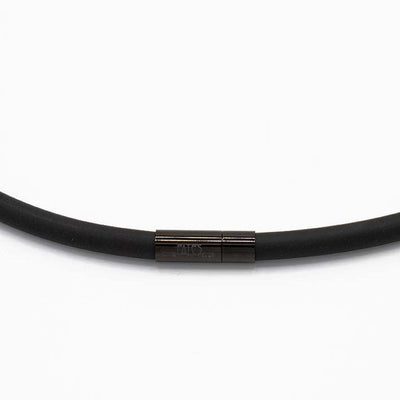 Ketting van RUBBER 1 lijns met Cube Black - FEESTCOLLECTIE -