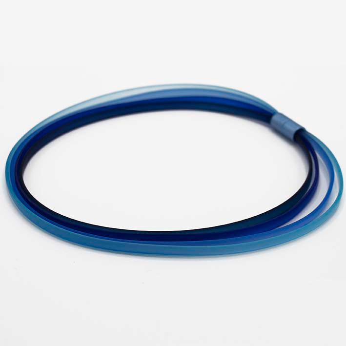 Ketting van rubber, Ribbon,  Blauw
