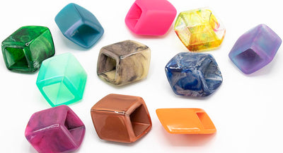 Ketting van RUBBER 1 lijns met Cube Azuur - FEESTCOLLECTIE -