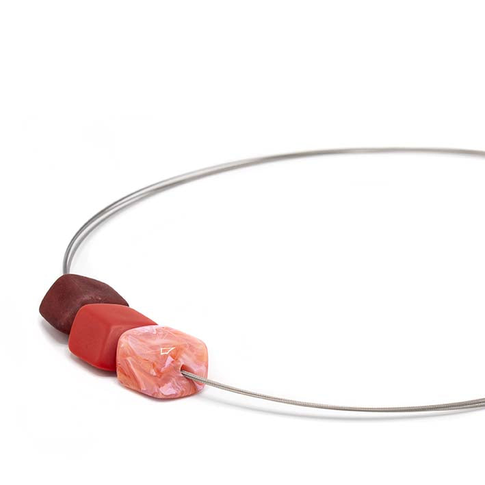 Ketting met mini cubes, Rood mix