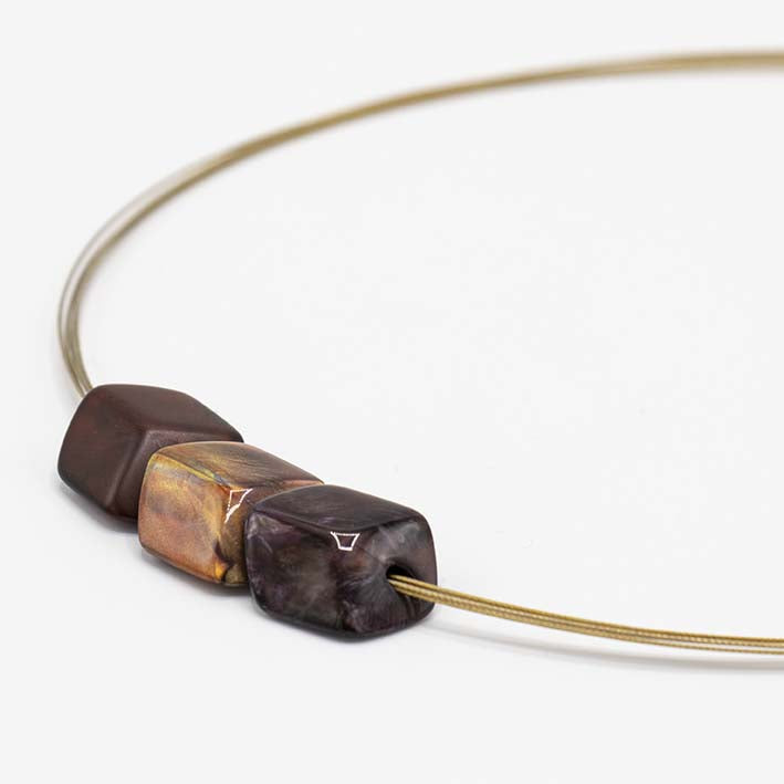 Ketting met mini cubes, bruin tinten