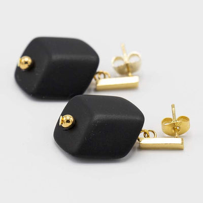 Oorbellen met  1 Cube Zwart Mat