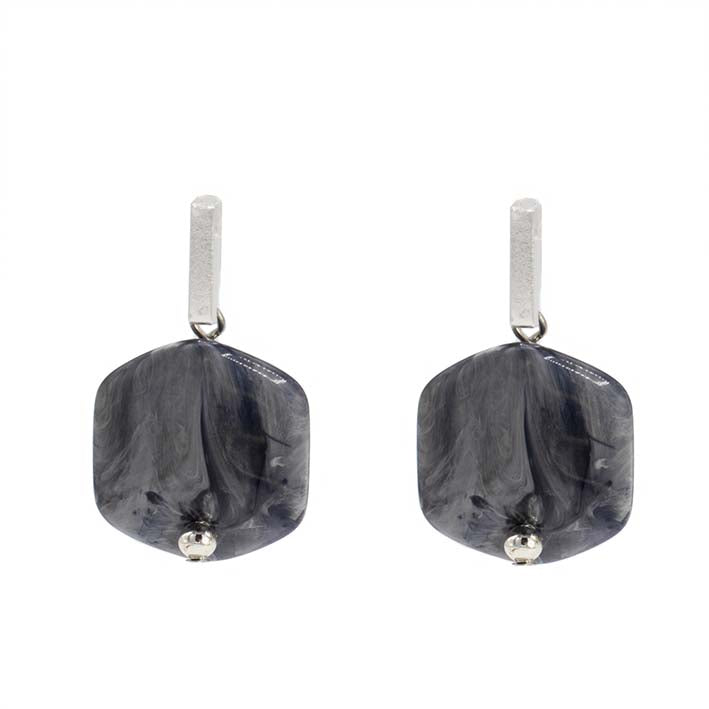 Oorbellen met  1 Cube Zilver Grijs