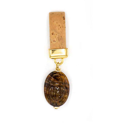 Ketting van kurk en leer met  GEM TAG Tijgeroog Scarabee