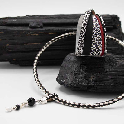 Oorbellen - Zwarte onyx met cacholong - lang