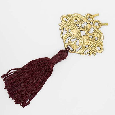 Hanger met tassel