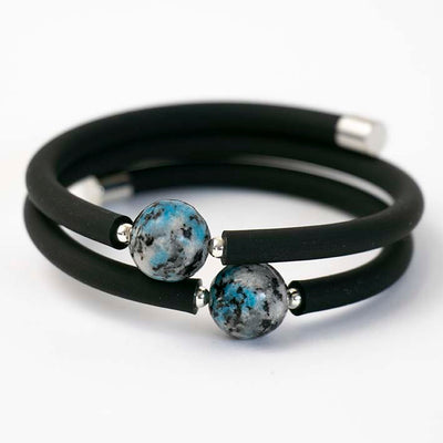 ARMBAND K2, Kracht uit de Himalaya