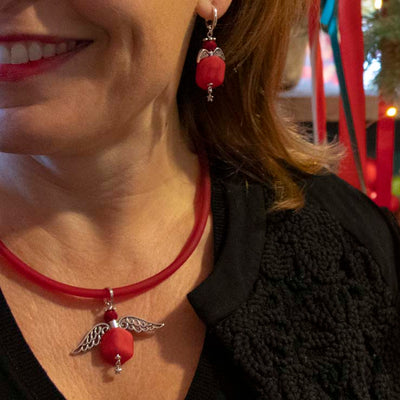Engeltjes oorbellen rood/goud